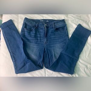 Old Navy Size 12 Regular High Rise Wow Super-Skinny Jeans